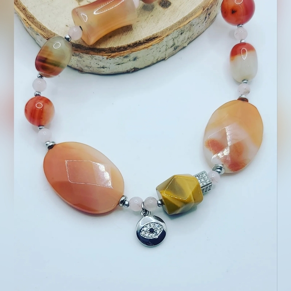 Peach Agate, Rose Quartz, Evil Eye Charm necklace - Picture 4 of 4